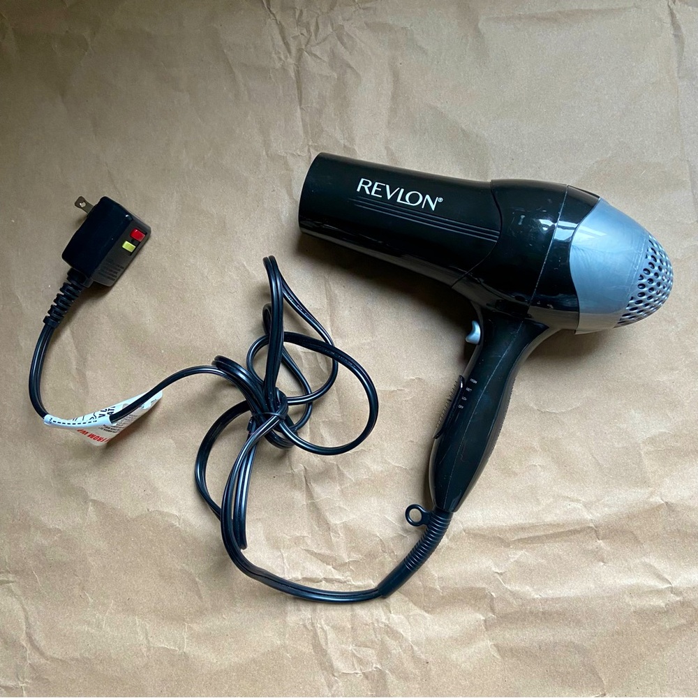 REVLON Hair Dryer